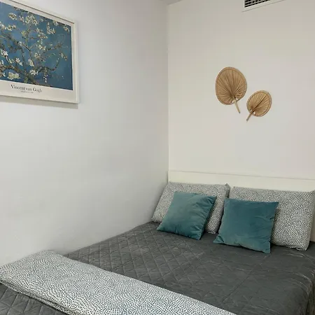 Charming Centre With Balcony Apartment