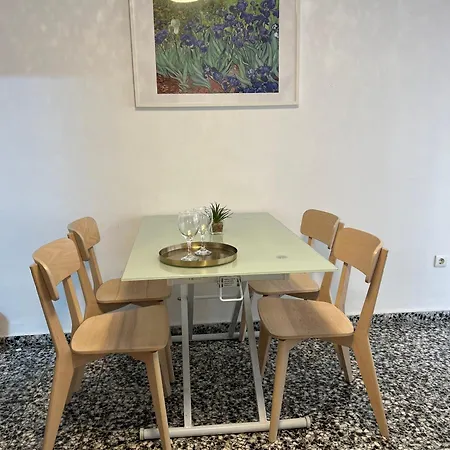 Διαμέρισμα Charming Centre With Balcony *